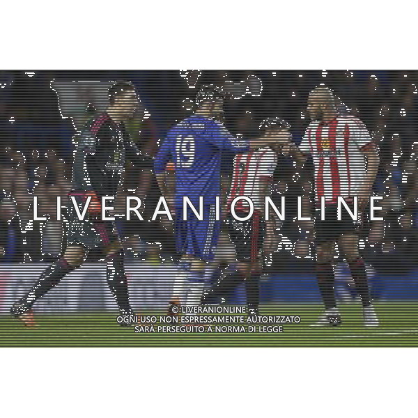 On his substitution, Chelsea\'s Diego Costa gives the thumbs up to opponent Sunderland\'s Younes Kaboul with whom he had a match long battle Photographer Craig Mercer/CameraSport Football - Barclays Premiership - Chelsea v Sunderland - Saturday 19th December 2015 - Stamford Bridge - London Â© CameraSport - 43 Linden Ave. Countesthorpe. Leicester. England. LE8 5PG - Tel: +44 (0) 116 277 4147 - admin@camerasport.com - www.camerasport.com / AGENZIA ALDO LIVERANI SAS - ITALY ONLY EDITORIAL USE ONLY