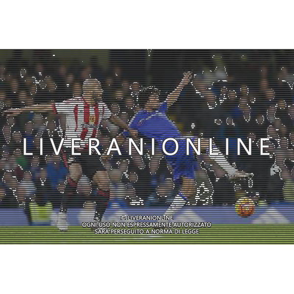 Chelsea\'s Loic Remy stretches for the ball Photographer Craig Mercer/CameraSport Football - Barclays Premiership - Chelsea v Sunderland - Saturday 19th December 2015 - Stamford Bridge - London Â© CameraSport - 43 Linden Ave. Countesthorpe. Leicester. England. LE8 5PG - Tel: +44 (0) 116 277 4147 - admin@camerasport.com - www.camerasport.com / AGENZIA ALDO LIVERANI SAS - ITALY ONLY EDITORIAL USE ONLY