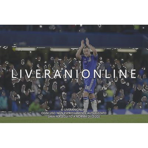 Chelsea\'s John Terry acknowledges the crowd at full time Photographer Craig Mercer/CameraSport Football - Barclays Premiership - Chelsea v Sunderland - Saturday 19th December 2015 - Stamford Bridge - London Â© CameraSport - 43 Linden Ave. Countesthorpe. Leicester. England. LE8 5PG - Tel: +44 (0) 116 277 4147 - admin@camerasport.com - www.camerasport.com / AGENZIA ALDO LIVERANI SAS - ITALY ONLY EDITORIAL USE ONLY
