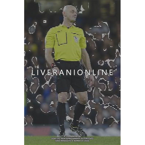 Referee Roger East during today\'s match Photographer Craig Mercer/CameraSport Football - Barclays Premiership - Chelsea v Sunderland - Saturday 19th December 2015 - Stamford Bridge - London Â© CameraSport - 43 Linden Ave. Countesthorpe. Leicester. England. LE8 5PG - Tel: +44 (0) 116 277 4147 - admin@camerasport.com - www.camerasport.com / AGENZIA ALDO LIVERANI SAS - ITALY ONLY EDITORIAL USE ONLY