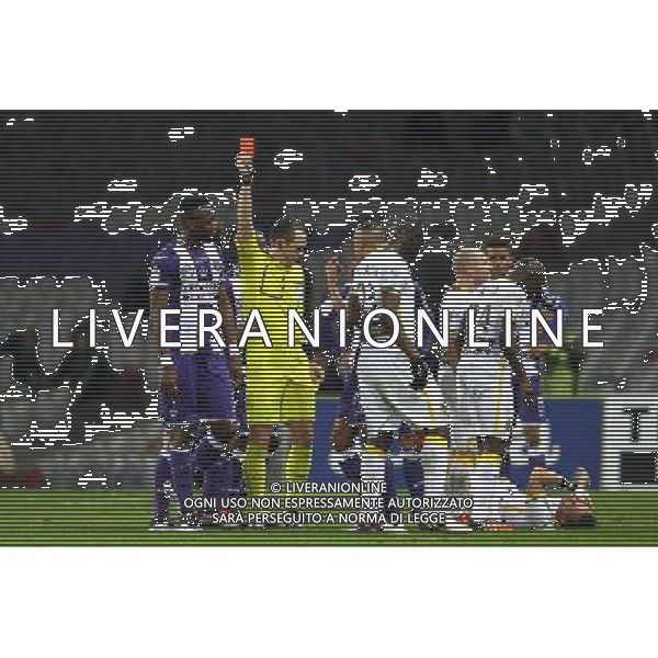 Carton Rouge / Ruddy Buquet / Tongo Doumbia - 19.12.2015 - Toulouse / Lille - 19eme journee de Ligue 1 Photo : Manu Blondeau / Icon Sport *** Local Caption *** / AGENZIA ALDO LIVERANI SAS - ITALY ONLY EDITORIAL USE ONLY