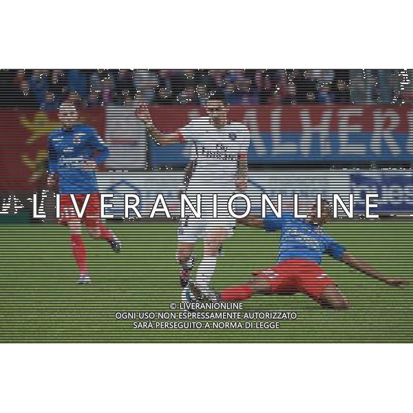 Angel DI MARIA / Chaker ALHADHUR - 19.12.2015 - Caen / PSG - 19eme journee Ligue 1 Photo : Nolwenn Le Gouic / Icon Sport / AGENZIA ALDO LIVERANI SAS - ITALY ONLY EDITORIAL USE ONLY