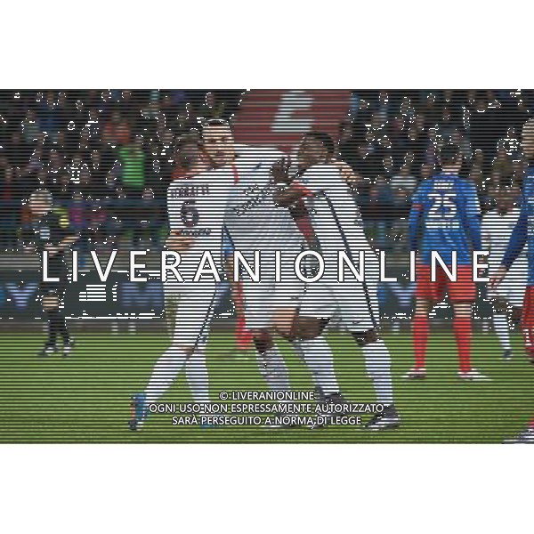 Zlatan IBRAHIMOVIC / Marco VERRATTI / Serge AURIER - 19.12.2015 - Caen / PSG - 19eme journee Ligue 1 Photo : Nolwenn Le Gouic / Icon Sport / AGENZIA ALDO LIVERANI SAS - ITALY ONLY EDITORIAL USE ONLY