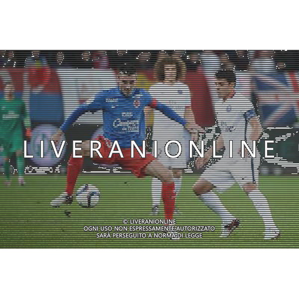 Julien FERET / Thiago SILVA - 19.12.2015 - Caen / PSG - 19eme journee Ligue 1 Photo : Nolwenn Le Gouic / Icon Sport / AGENZIA ALDO LIVERANI SAS - ITALY ONLY EDITORIAL USE ONLY