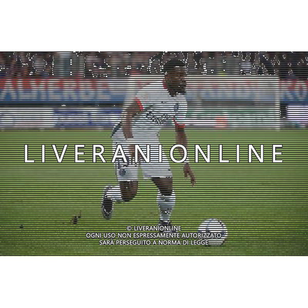 Serge AURIER - 19.12.2015 - Caen / PSG - 19eme journee Ligue 1 Photo : Nolwenn Le Gouic / Icon Sport / AGENZIA ALDO LIVERANI SAS - ITALY ONLY EDITORIAL USE ONLY