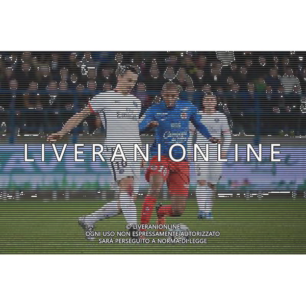 Zlatan IBRAHIMOVIC / Jordan ADEOTI - 19.12.2015 - Caen / PSG - 19eme journee Ligue 1 Photo : Nolwenn Le Gouic / Icon Sport / AGENZIA ALDO LIVERANI SAS - ITALY ONLY EDITORIAL USE ONLY