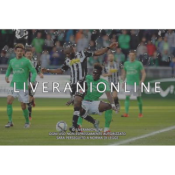 Gilles SUNU / Moustapha SALL - 20.12.2015 - Saint Etienne / Angers - 19eme journee de Ligue 1 Photo : Jean Paul Thomas / Icon Sport AG ALDO LIVERANI SAS ONLY ITALY