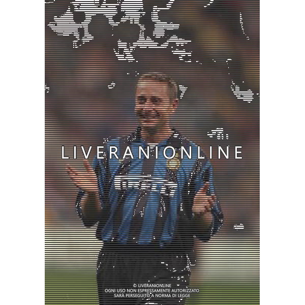 12-10-1999 STADIA MEAZZA ADDIO AL CALCIO DI GIUSEPPE BERGOMI NELLA FOTO PAOLO BONOLIS AG ALDO LIVERANI SAS
