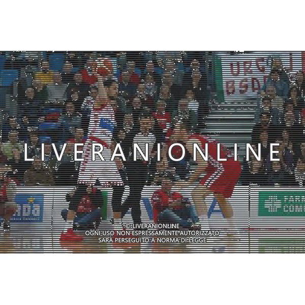 Lega Basket serie A, 13» giornata, Consultinvest Pesaro vs EA7 Emporio Armani Milano, 23/12/2015, nella foto: DAYE AUSTIN, CERCA UN ASSIST, ©CLAUDIO ZAMAGNI/AGENZIA ALDO LIVERANI S.A.S.