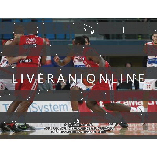 Lega Basket serie A, 13» giornata, Consultinvest Pesaro vs EA7 Emporio Armani Milano, 23/12/2015, nella foto: JENKINS CHARLES, CERCA UNO SPIRAGLIO NELLA DIFESA, ©CLAUDIO ZAMAGNI/AGENZIA ALDO LIVERANI S.A.S.
