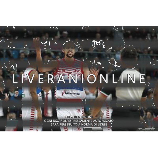 Lega Basket serie A, 13» giornata, Consultinvest Pesaro vs EA7 Emporio Armani Milano, 23/12/2015, nella foto: AUSTIN DAYE, CONTESTA L\'ARBITRO, ©CLAUDIO ZAMAGNI/AGENZIA ALDO LIVERANI S.A.S.