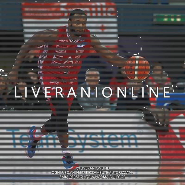 Lega Basket serie A, 13» giornata, Consultinvest Pesaro vs EA7 Emporio Armani Milano, 23/12/2015, nella foto: OLIVER LAFAYETTE, ©CLAUDIO ZAMAGNI/AGENZIA ALDO LIVERANI S.A.S.