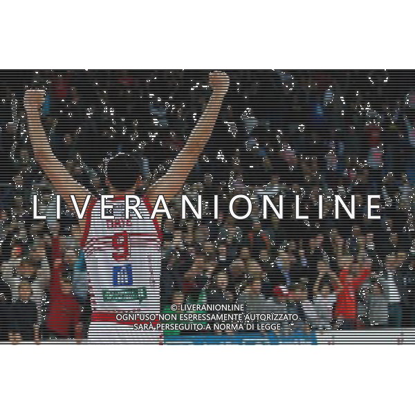 Lega Basket serie A, 13» giornata, Consultinvest Pesaro vs EA7 Emporio Armani Milano, 23/12/2015, nella foto: AUSTIN DAYE FESTEGGIA LA VITTORIA, ©CLAUDIO ZAMAGNI/AGENZIA ALDO LIVERANI S.A.S.