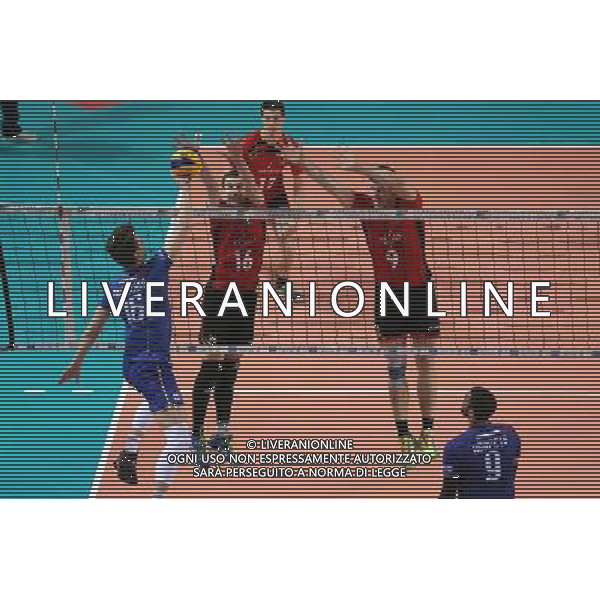 Nicolas MARECHAL / Matthias VALKIERS / Pieter VERHEES - 29.12.2015 - France / Belgique - Match de preparation -Tours Photo : Vincent Michel / Icon Sport AG ALDO LIVERANI SAS