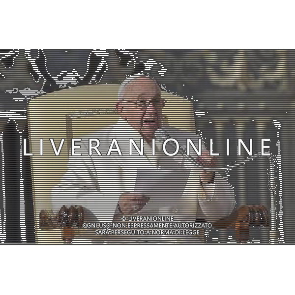 Udienza generale del Mercoledi\' 30.12. 2015 - Cittˆ del Vaticano - Piazza San Pietro - nella foto: Papa Francesco /Ph. Corradetti - ag. Aldo Liverani