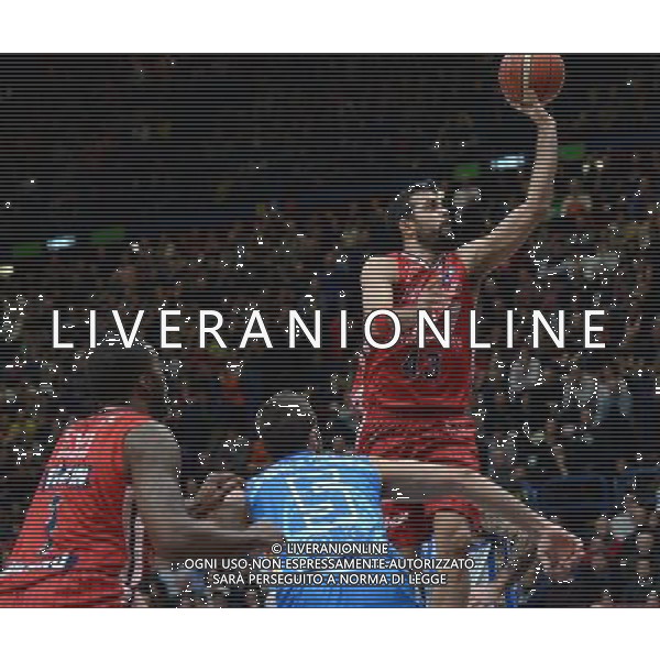 Beko Lega Basket Serie A 2015/2016 Giornata 15 Milano - 02.01.2016 EA7 Emporio Armani Milano-Banco di Sardegna Sassari Nella Foto:simon /Ph.Vitez-Ag. Aldo Liverani
