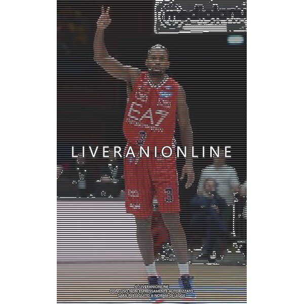 Beko Lega Basket Serie A 2015/2016 Giornata 15 Milano - 02.01.2016 EA7 Emporio Armani Milano-Banco di Sardegna Sassari Nella Foto:lafayette esulta /Ph.Vitez-Ag. Aldo Liverani