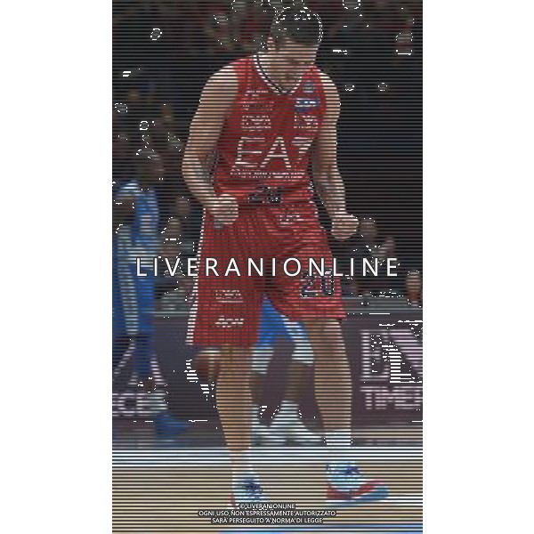 Beko Lega Basket Serie A 2015/2016 Giornata 15 Milano - 02.01.2016 EA7 Emporio Armani Milano-Banco di Sardegna Sassari Nella Foto:cinciarini esulta /Ph.Vitez-Ag. Aldo Liverani