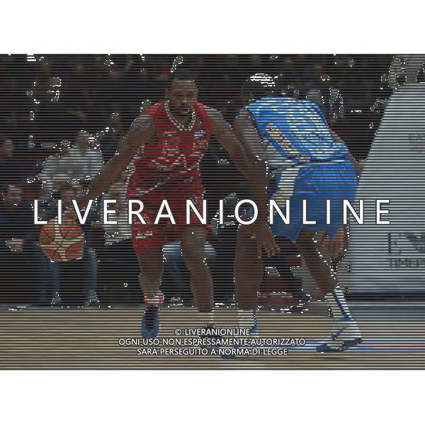 Beko Lega Basket Serie A 2015/2016 Giornata 15 Milano - 02.01.2016 EA7 Emporio Armani Milano-Banco di Sardegna Sassari Nella Foto:Lafayette Oliver /Ph.Vitez-Ag. Aldo Liverani