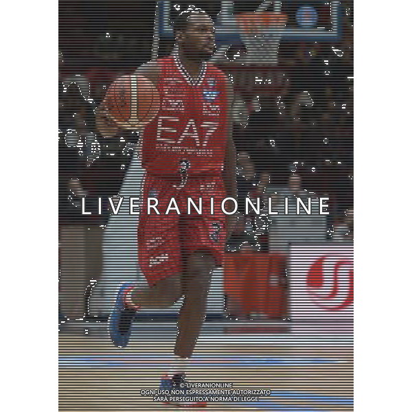 Beko Lega Basket Serie A 2015/2016 Giornata 15 Milano - 02.01.2016 EA7 Emporio Armani Milano-Banco di Sardegna Sassari Nella Foto:Lafayette Oliver /Ph.Vitez-Ag. Aldo Liverani