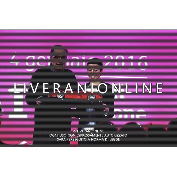MILANO 04/01/2016 BORSA DI MILANO PRIMO GIORNO DI QUOTAZIONE AZIONI DELLA FERRARI NELLA FOTO SERGIO Marchionne e vicesindaco di Milano FRANCESCA BALZANI FOTO ALDO GAZZANIGA-AG ALDO LIVERANI SAS