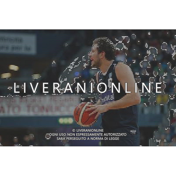 Lega Basket serie A, 15» giornata, Consultinvest Pesaro vs Manital Torino 04/01/2016 nella foto: MANCINELLI STEFANO, MANITAL TORINO, DISCUTE CON L\'ARBITRO, ©CLAUDIO ZAMAGNI/AGENZIA ALDO LIVERANI S.A.S.