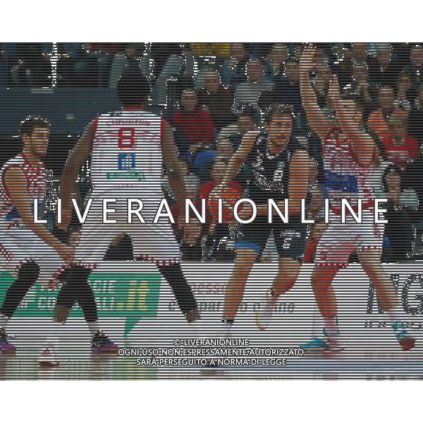Lega Basket serie A, 15» giornata, Consultinvest Pesaro vs Manital Torino 04/01/2016 nella foto: MANCINELLI STEFANO, CERCA UN VARCO, ©CLAUDIO ZAMAGNI/AGENZIA ALDO LIVERANI S.A.S.