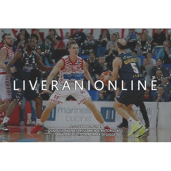 Lega Basket serie A, 15» giornata, Consultinvest Pesaro vs Manital Torino 04/01/2016 nella foto: JACOPO GIANCHETTI, STUDIA UN ATTACCO, ©CLAUDIO ZAMAGNI/AGENZIA ALDO LIVERANI S.A.S.