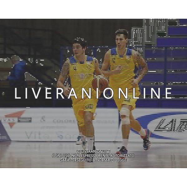Basket serie B, Girone A, 16» giornata, NTS Basket Rimini Crabs vs Basket Golfo Piombino, 06/01/2016, nella foto: IARDELLA ALESSIO E FRANCESCHINI MARCO, GOLFO PIOMBINO, ©CLAUDIO ZAMAGNI/AGENZIA ALDO LIVERANI S.A.S.