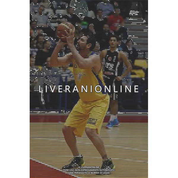 Basket serie B, Girone A, 16» giornata, NTS Basket Rimini Crabs vs Basket Golfo Piombino, 06/01/2016, nella foto: GIGENA MARIO ALBERTO, AL TIRO LIBERO, ©CLAUDIO ZAMAGNI/AGENZIA ALDO LIVERANI S.A.S.