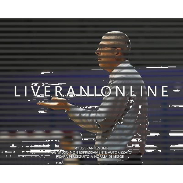 Basket serie B, Girone A, 16» giornata, NTS Basket Rimini Crabs vs Basket Golfo Piombino, 06/01/2016, nella foto: IL COACH MASSIMO PADOVANO, INCREDULO, ©CLAUDIO ZAMAGNI/AGENZIA ALDO LIVERANI S.A.S.