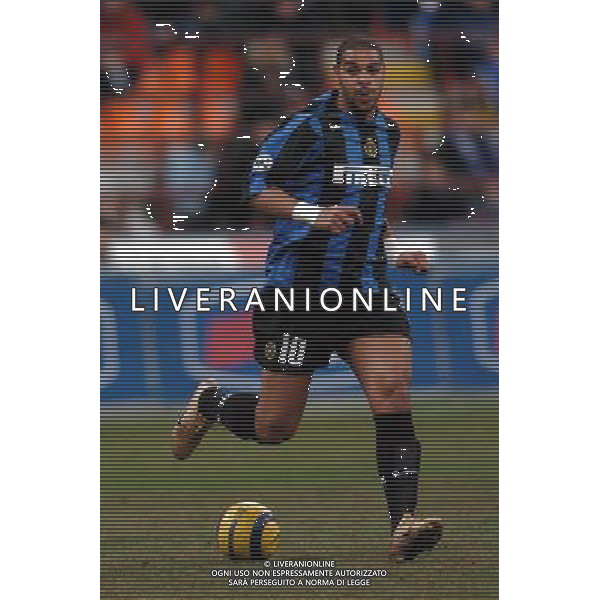Milano 16/02/2005 coppa italia tim 2004/05 inter-atalanta 3:0 nella foto adriano ph marco luzzani/ag aldo liverani s.a.s.