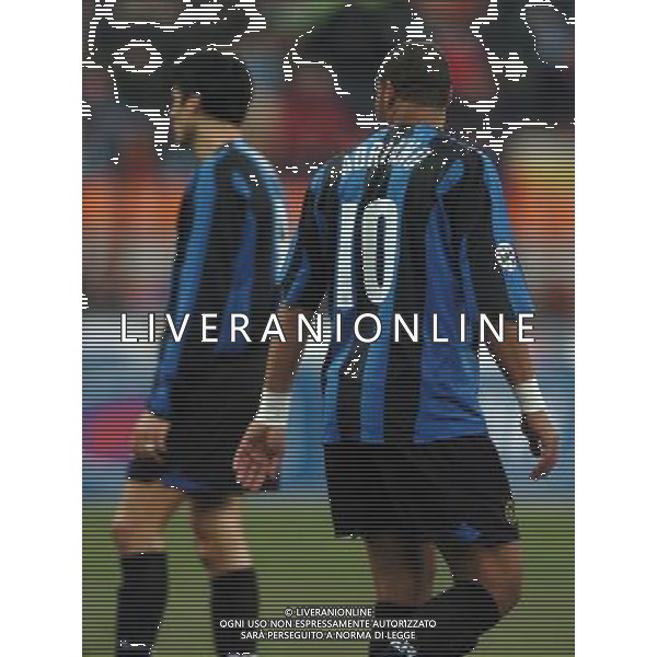 Milano 16/02/2005 coppa italia tim 2004/05 inter-atalanta 3:0 nella foto adriano e cruz ph marco luzzani/ag aldo liverani s.a.s.
