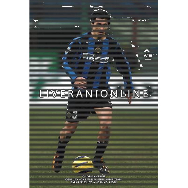 Milano 16/02/2005 coppa italia tim 2004/05 inter-atalanta 3:0 nella foto burdisso nicolas ph marco luzzani/ag aldo liverani s.a.s.