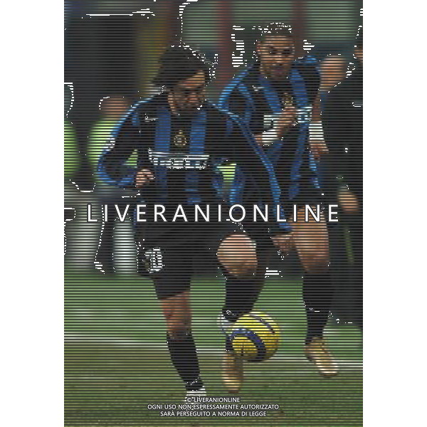 Milano 16/02/2005 coppa italia tim 2004/05 inter-atalanta 3:0 nella foto recoba e adriano ph marco luzzani/ag aldo liverani s.a.s.