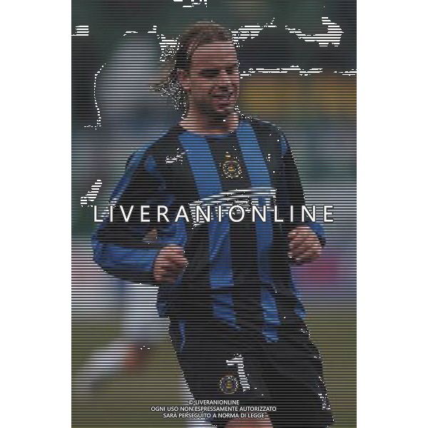 Milano 16/02/2005 coppa italia tim 2004/05 inter-atalanta 3:0 nella foto van der meyde ph marco luzzani/ag aldo liverani s.a.s.
