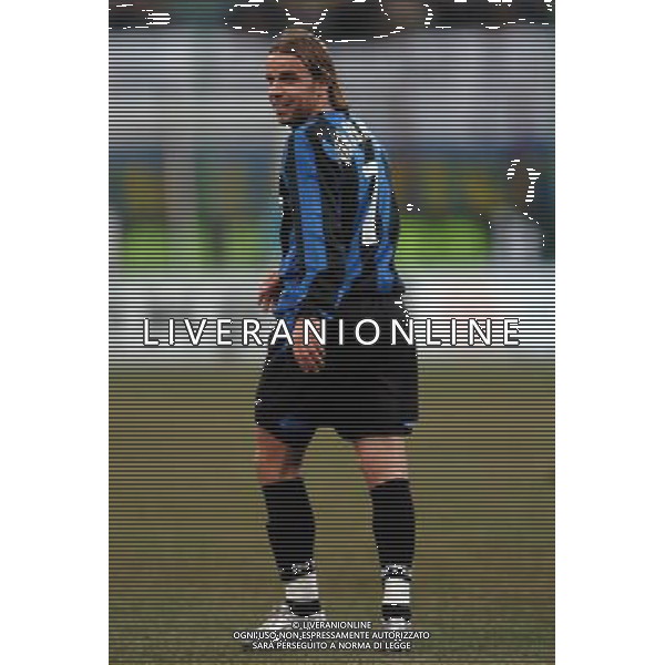 Milano 16/02/2005 coppa italia tim 2004/05 inter-atalanta 3:0 nella foto van der meyde ph marco luzzani/ag aldo liverani s.a.s.