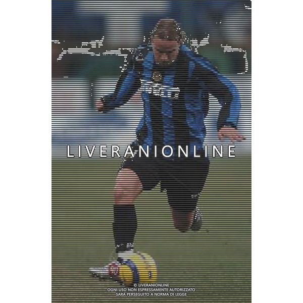 Milano 16/02/2005 coppa italia tim 2004/05 inter-atalanta 3:0 nella foto van der meyde ph marco luzzani/ag aldo liverani s.a.s.