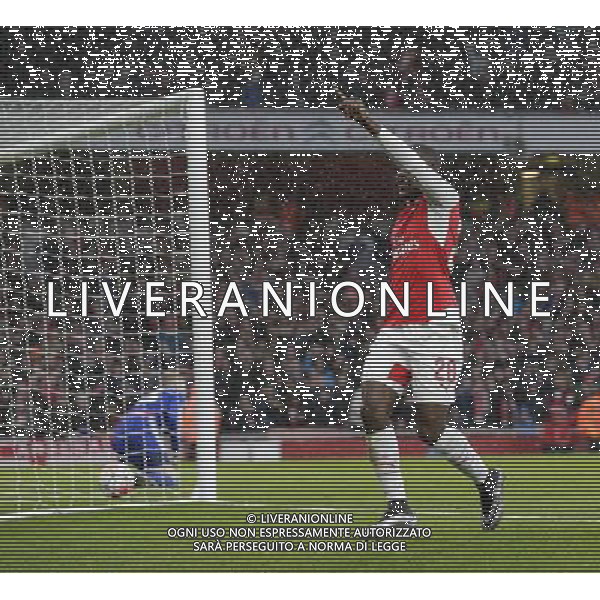 GOAL CELEBRATION - Arsenal\'s Joel Campbell celebrates scoring his sides first goal Photographer Craig Mercer/CameraSport Football - The FA Cup Third Round - Arsenal v Sunderland - Saturday 9th January 2016 - Emirates Stadium - London © CameraSport - 43 Linden Ave. Countesthorpe. Leicester. England. LE8 5PG - Tel: +44 (0) 116 277 4147 - admin@camerasport.com - www.camerasport.com AG ALDO LIVERANI SAS