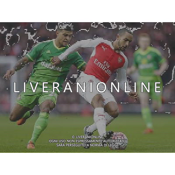 Arsenal\'s Theo Walcott in action during todays match Photographer Craig Mercer/CameraSport Football - The FA Cup Third Round - Arsenal v Sunderland - Saturday 9th January 2016 - Emirates Stadium - London © CameraSport - 43 Linden Ave. Countesthorpe. Leicester. England. LE8 5PG - Tel: +44 (0) 116 277 4147 - admin@camerasport.com - www.camerasport.com AG ALDO LIVERANI SAS
