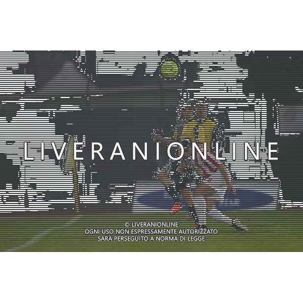Campionato Lega Pro, Girone B, 17» giornata, SANTARCANGELO vs MACERATESE del 09/01/2016, nella foto, contrasto, per il possesso di palla, ©CLAUDIO ZAMAGNI/AGENZIA ALDO LIVERANI S.A.S.
