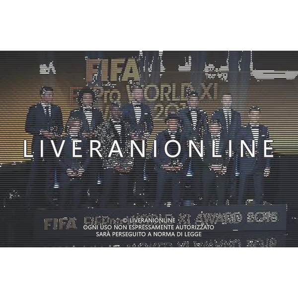 FIFA Ballon d\'Or 2015 Zurigo - 11.01.2016 Nella Foto:il fifa pro world award il team thiago silva,marcelo,ramos,dani alves,iniesta,modric,pogba,neymar,messi,ronaldo /Ph.Vitez-Ag. Aldo Liverani