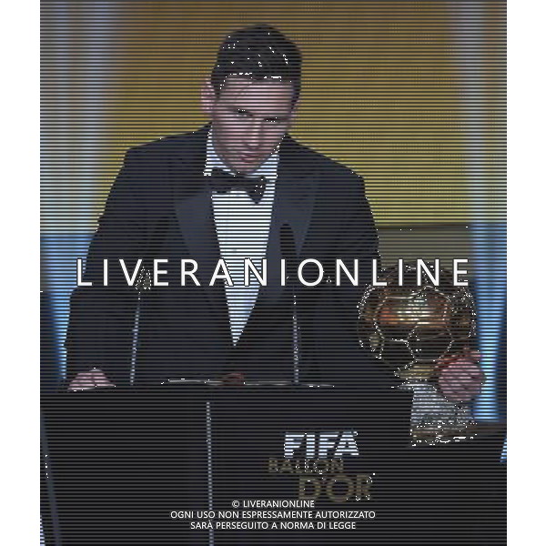 FIFA Ballon d\'Or 2015 Zurigo - 11.01.2016 Nella Foto: lionel messi riceve il pallone d\'oro 2015 /Ph.Vitez-Ag. Aldo Liverani