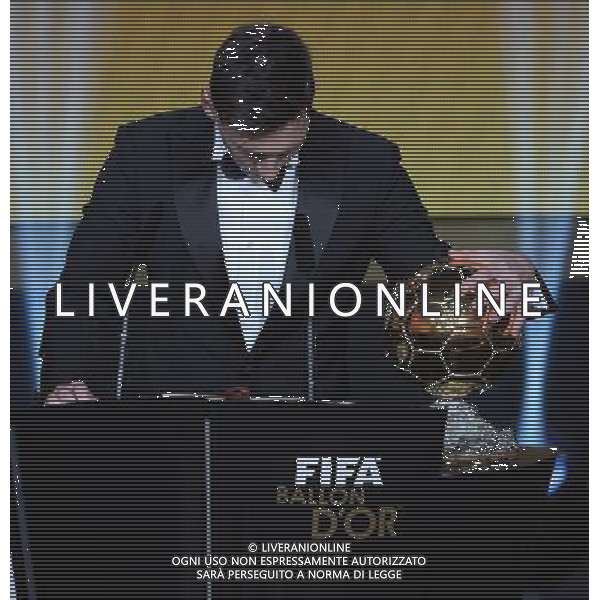 FIFA Ballon d\'Or 2015 Zurigo - 11.01.2016 Nella Foto: lionel messi riceve il pallone d\'oro 2015 /Ph.Vitez-Ag. Aldo Liverani