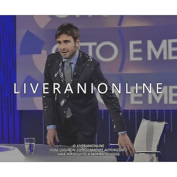 Roma - 12.01.2016 - Studi La7 - Trasmissione TV \' Otto e Mezzo \' - nella foto: Alessandro Di Battista / Ph Corradetti - Ag. Aldo Liverani Sas / AGENZIA ALDO LIVERANI SAS