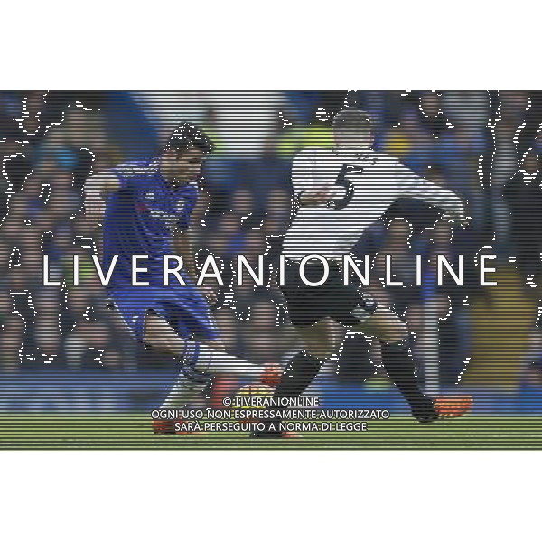 Chelsea\'s Diego Costa takes on Everton\'s John Stones Photographer Craig Mercer/CameraSport Football - Barclays Premiership - Chelsea v Everton - Saturday 16th January 2016 - Stamford Bridge - London © CameraSport - 43 Linden Ave. Countesthorpe. Leicester. England. LE8 5PG - Tel: +44 (0) 116 277 4147 - admin@camerasport.com - www.camerasport.com AG ALDO LIVERANI SAS