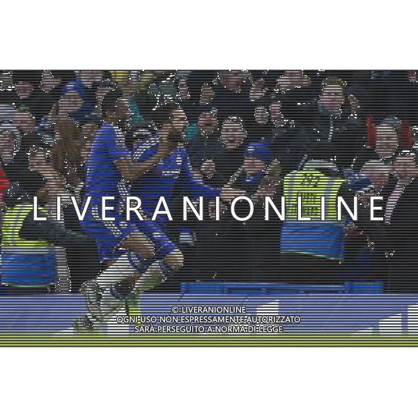GOAL CELEBRATION - Chelsea\'s Cesc Fabregas scores his sides equalising goal to make the score 2-2 with team mate Mikel John Obi Photographer Craig Mercer/CameraSport Football - Barclays Premiership - Chelsea v Everton - Saturday 16th January 2016 - Stamford Bridge - London © CameraSport - 43 Linden Ave. Countesthorpe. Leicester. England. LE8 5PG - Tel: +44 (0) 116 277 4147 - admin@camerasport.com - www.camerasport.com AG ALDO LIVERANI SAS