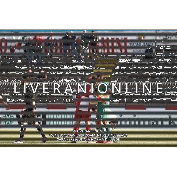 Campionato Lega Pro, Girone B, 18Âª giornata, RIMINI vs TUTTOCUOIO del 17/01/2016, nella foto: BIFULCO E ALFREDO ED ESPOSITO RAFFAELE, SI RIAPPACIFICANO IN AREA, Â©CLAUDIO ZAMAGNI/AGENZIA ALDO LIVERANI S.A.S.