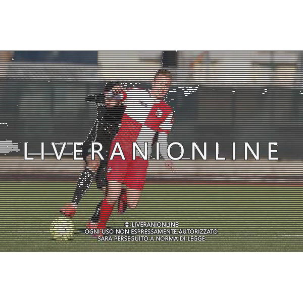 Campionato Lega Pro, Girone B, 18Âª giornata, RIMINI vs TUTTOCUOIO del 17/01/2016, nella foto: IVAN PEDRELLI, IN LOTTA PER LA PALLA, Â©CLAUDIO ZAMAGNI/AGENZIA ALDO LIVERANI S.A.S.