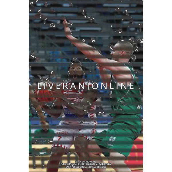 Lega Basket serie A, 1» giornata di ritorno, Consultinvest Pesaro vs Sidigas Avellino 18/01/2016 nella foto: LACEY MARCATO DA LEUNEN, ©CLAUDIO ZAMAGNI/AGENZIA ALDO LIVERANI S.A.S.